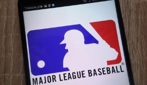 Seattle Mariners Sign Donovan Solano: A Strategic Move for 2025