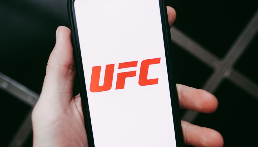 Notable Fighters in MMA: A Look at the Champions and Rising Stars