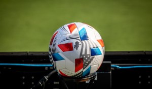Manchester United Eyeing PSG's Xavi Simons to Bolster Attack
